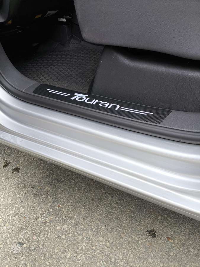 Volkswagen Touran 2013 — photo 17