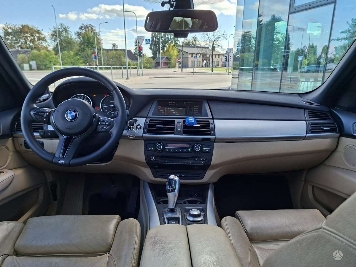 BMW X5 2008 — photo 12