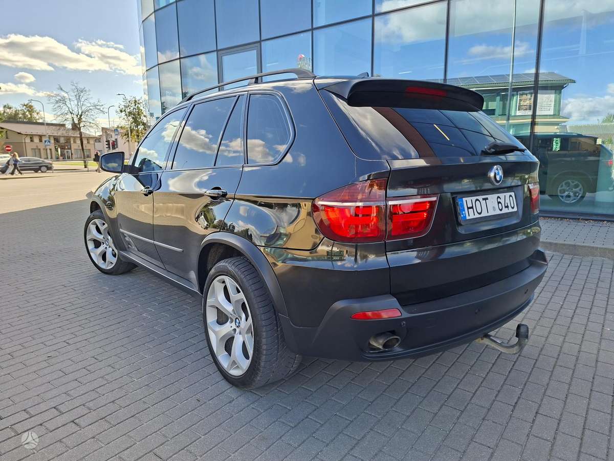 BMW X5 2008 — engine 2993 cm³, 286 HP (210kW)