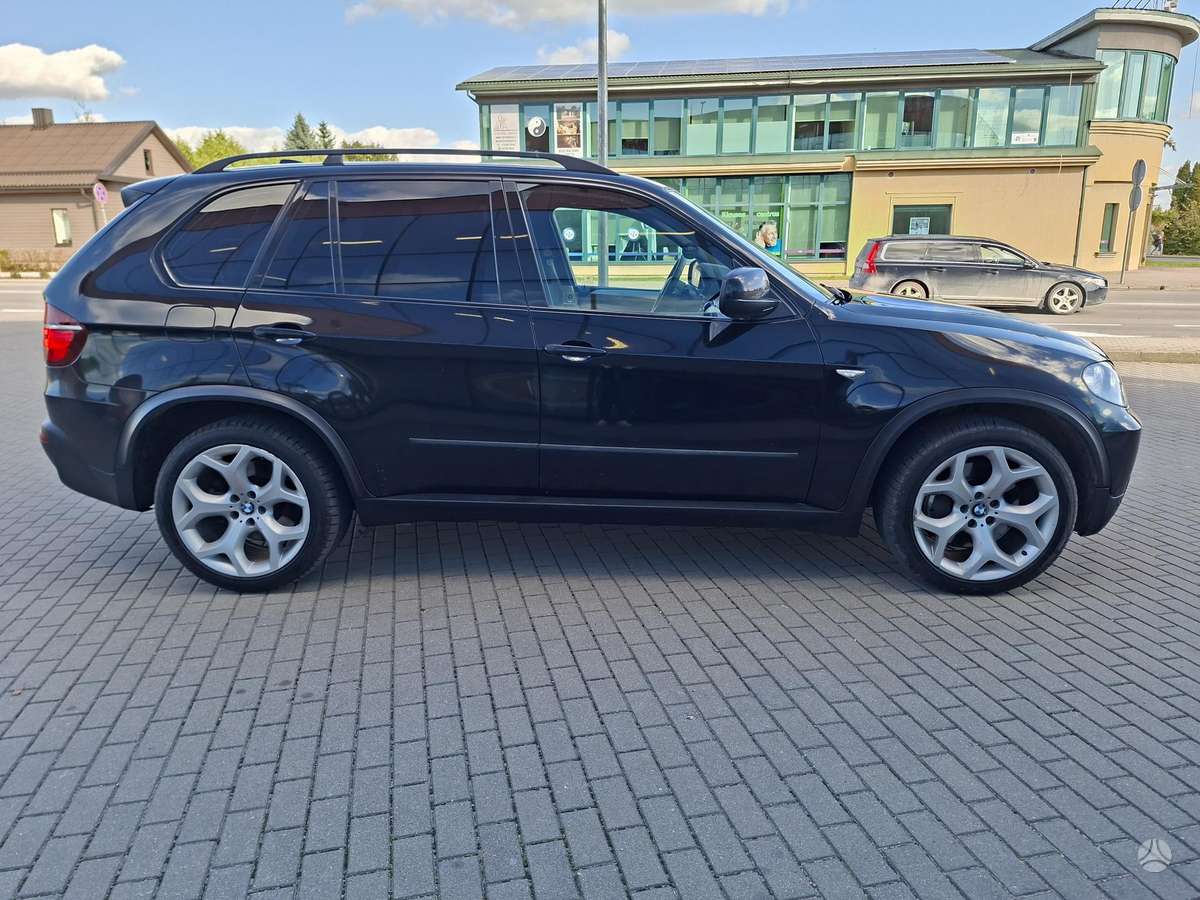 BMW X5 2008 — photo 7