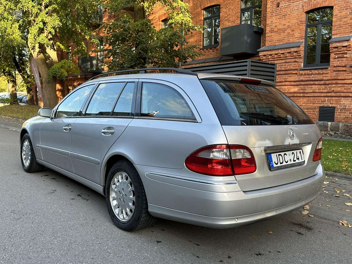 Mercedes-Benz E220 2005 — engine 2148 cm³, 150 HP (110kW)