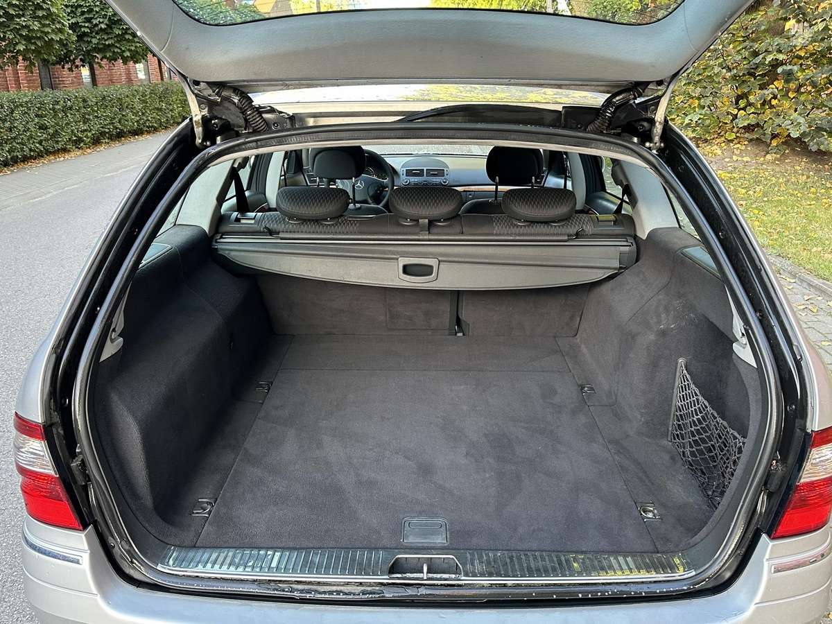Mercedes-Benz E220 2005 — photo 8