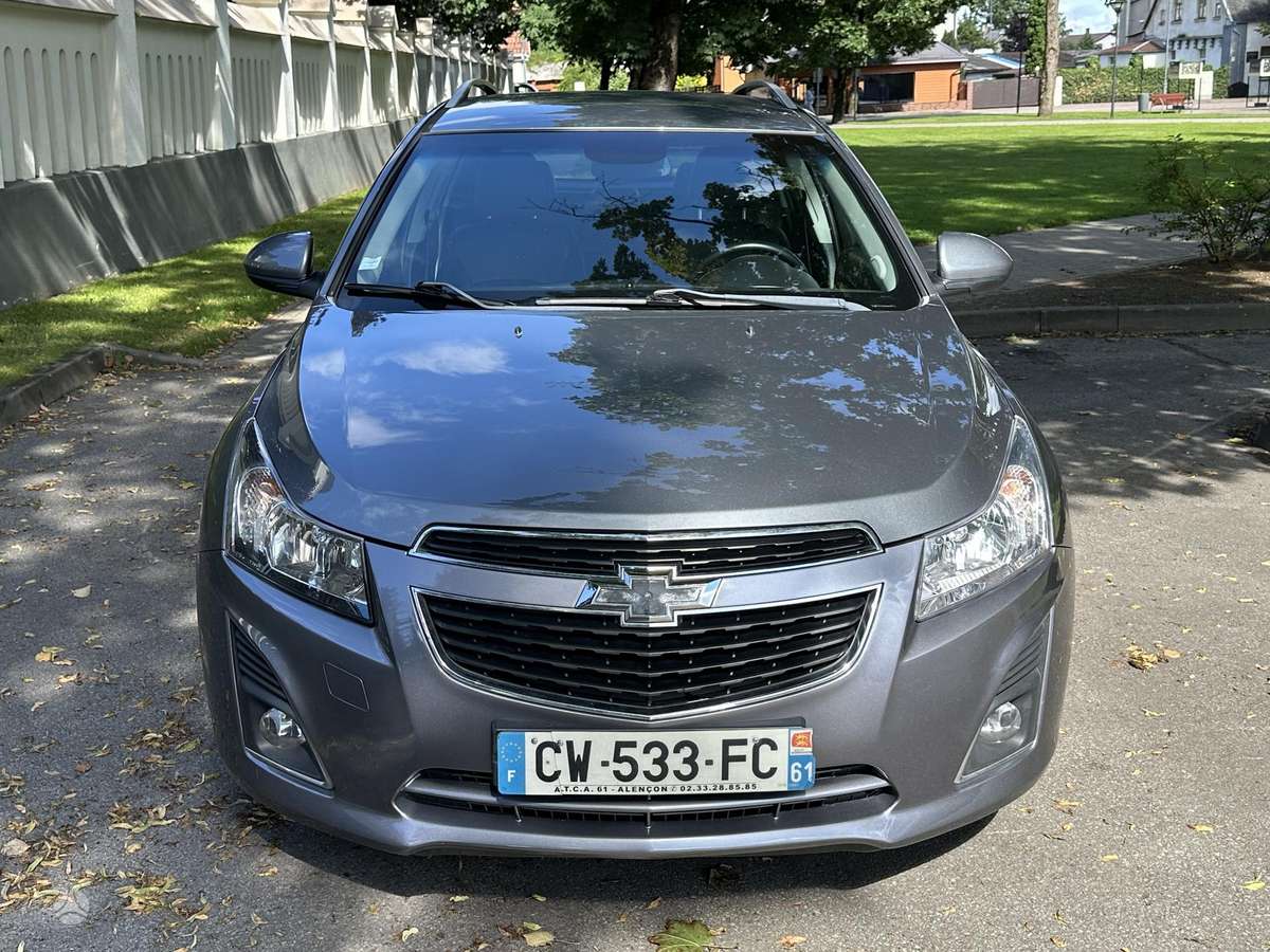 Chevrolet Cruze 2013 — rear view
