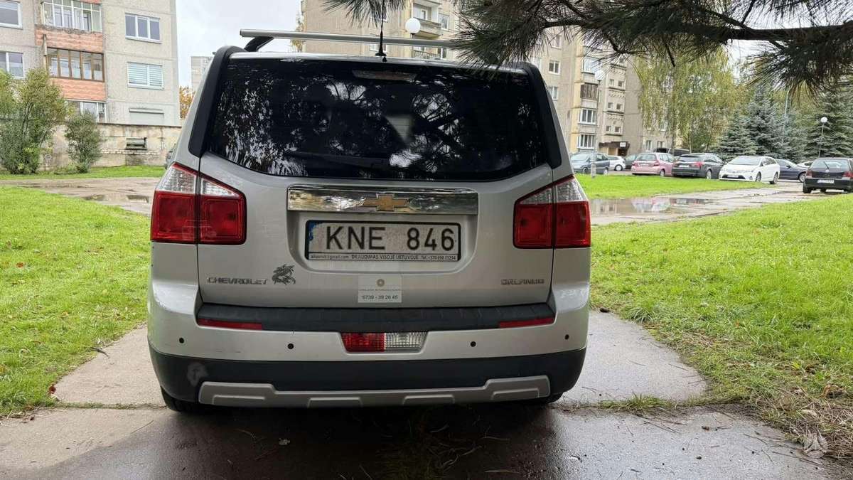 Chevrolet Orlando 2012 — engine 1800 cm³, 141 HP (104kW)