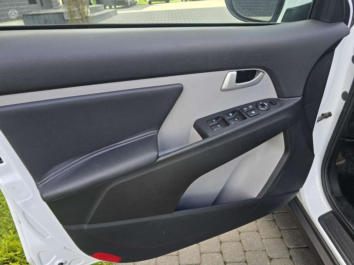 Kia Sportage 2015 — photo 10