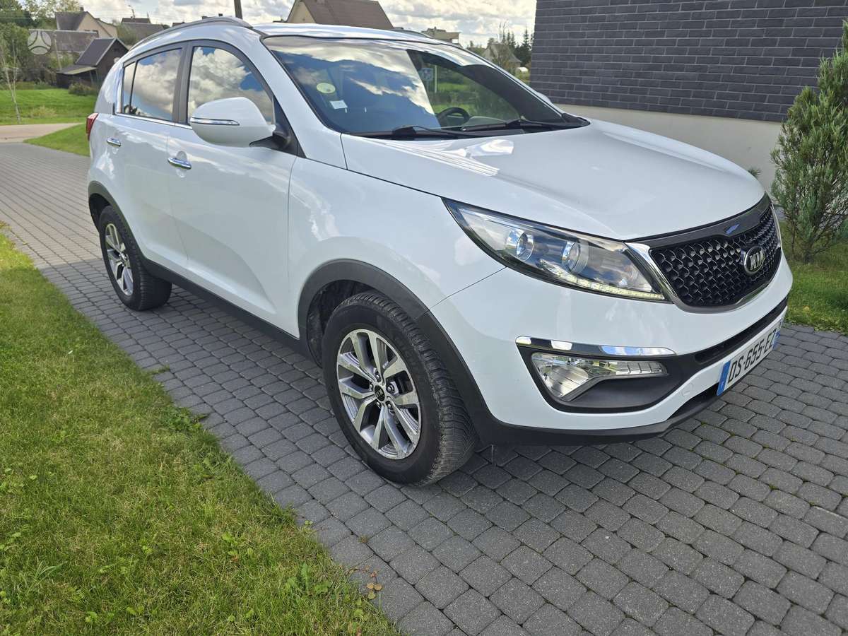 Kia Sportage 2015 — engine 1685 cm³, 116 HP (85kW)