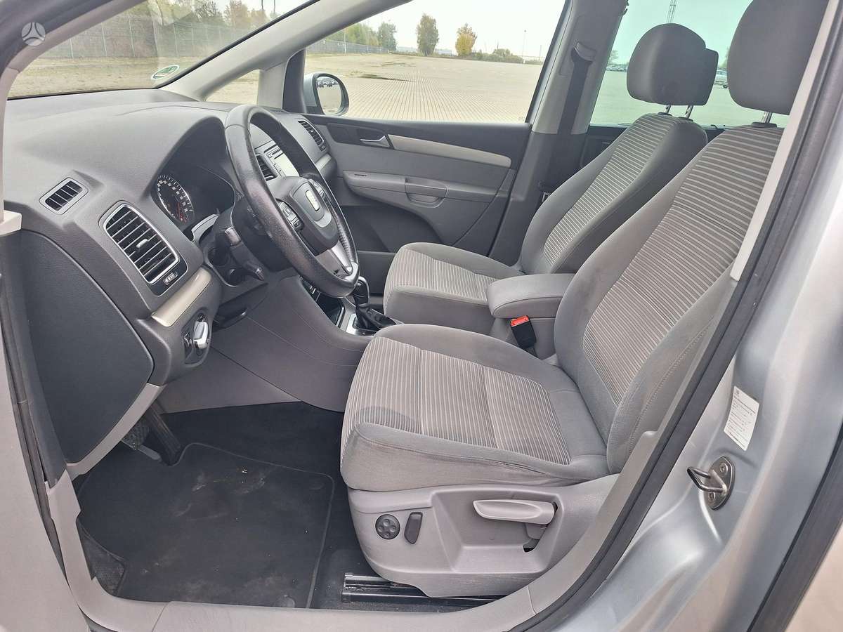 Seat Alhambra 2012 — фото 17