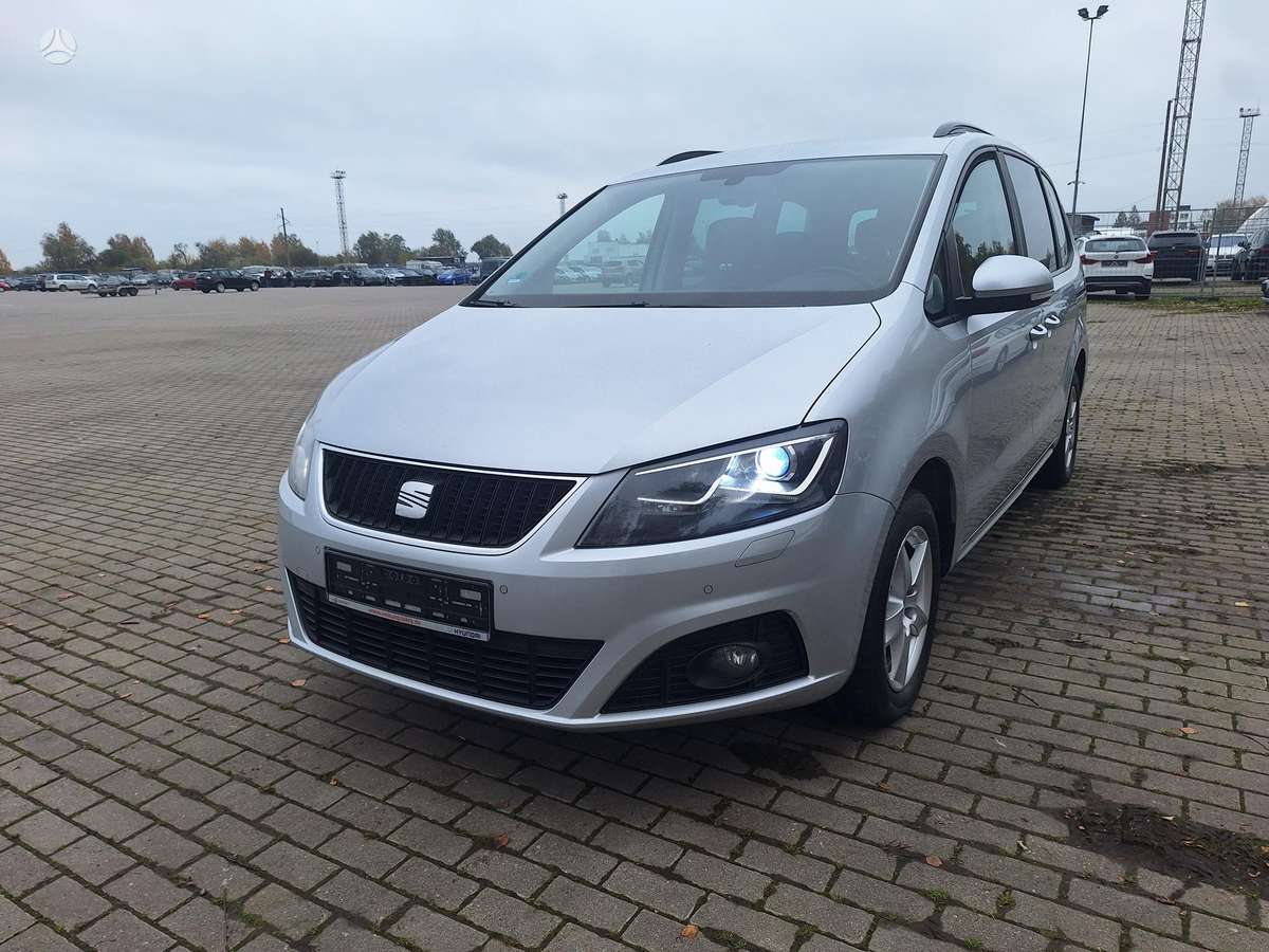 Seat Alhambra 2012 — вигляд ззаду