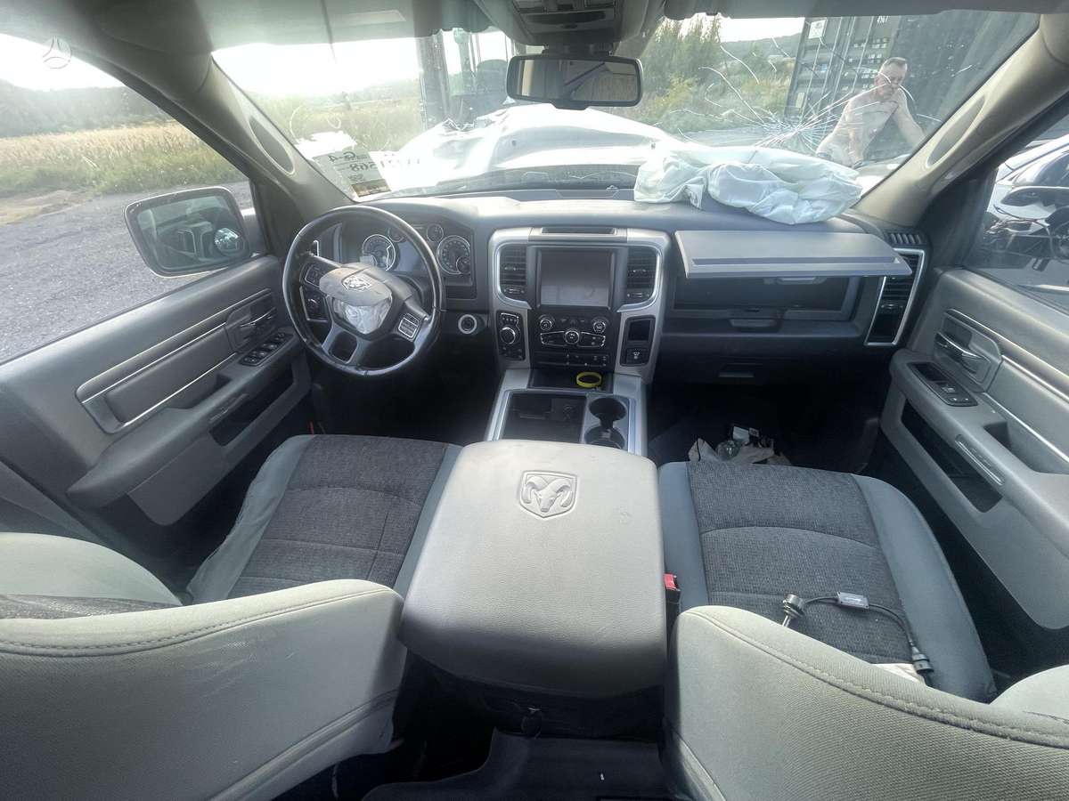 Dodge Ram 2014 — engine 5700 cm³