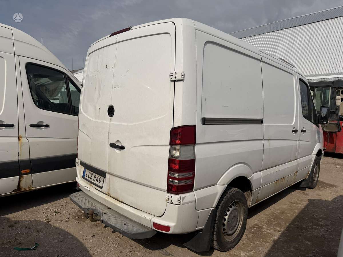 Mercedes-Benz Sprinter 2011 — interior