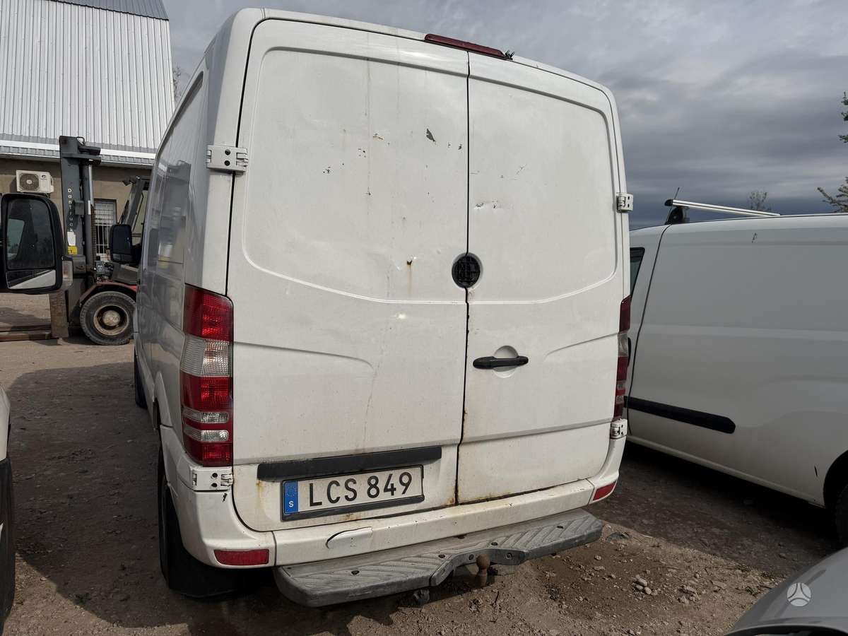 Mercedes-Benz Sprinter 2011 — engine 2143 cm³, 163 HP (120kW)