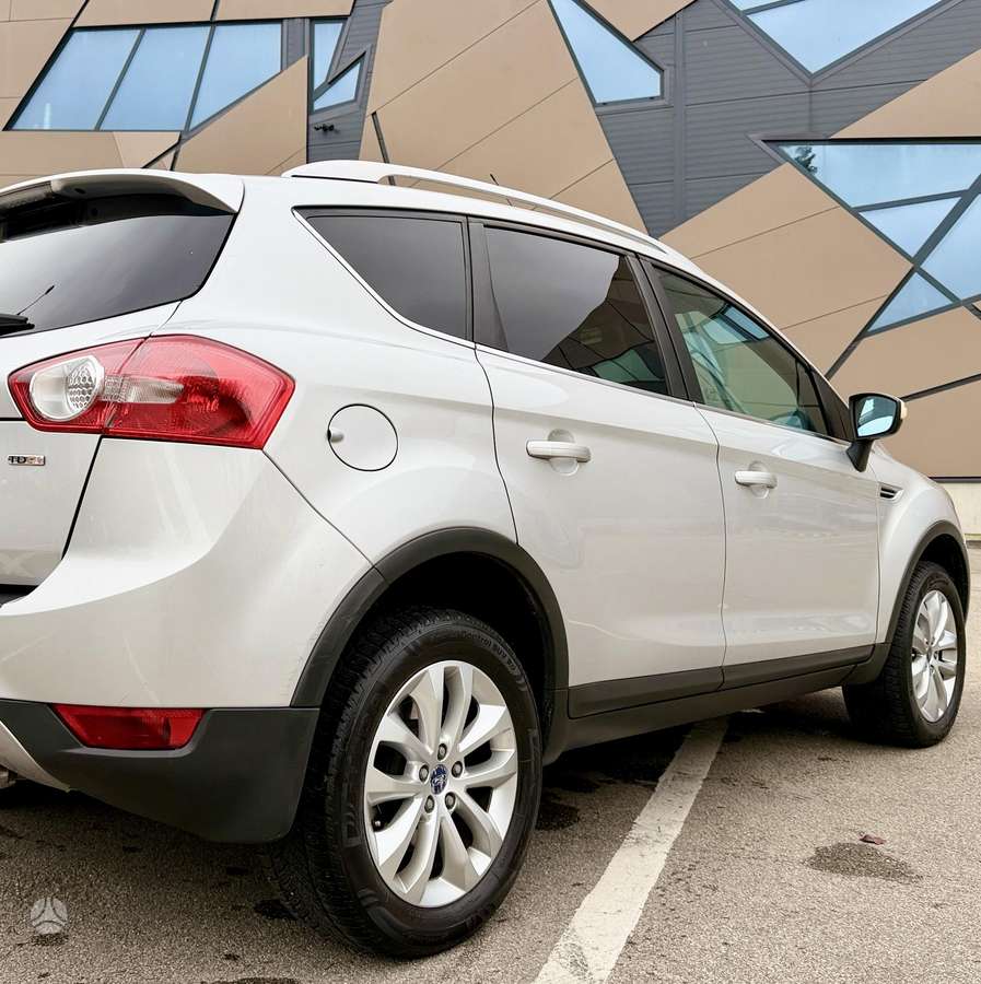 Ford Kuga 2009 — photo 14