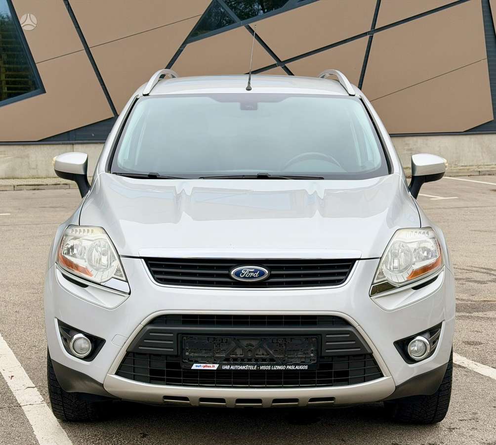 Ford Kuga 2009 — rear view