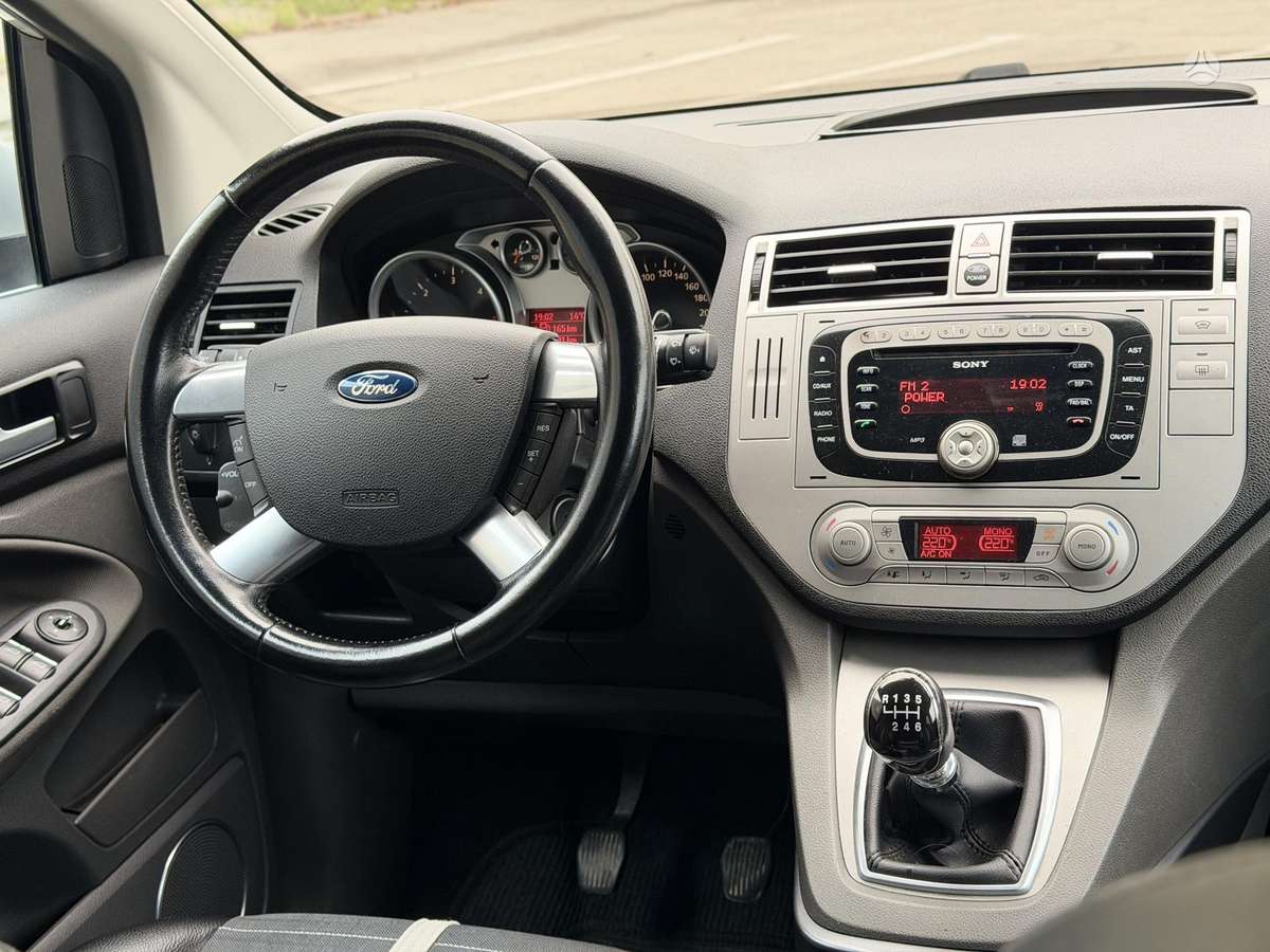 Ford Kuga 2009 — photo 20