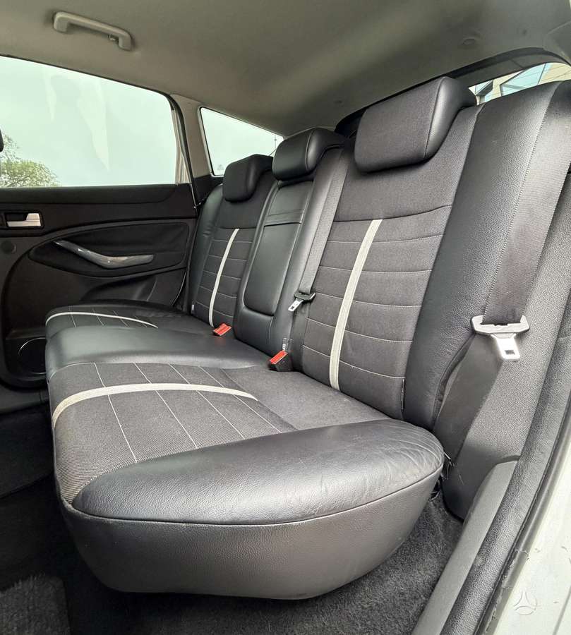 Ford Kuga 2009 — photo 21