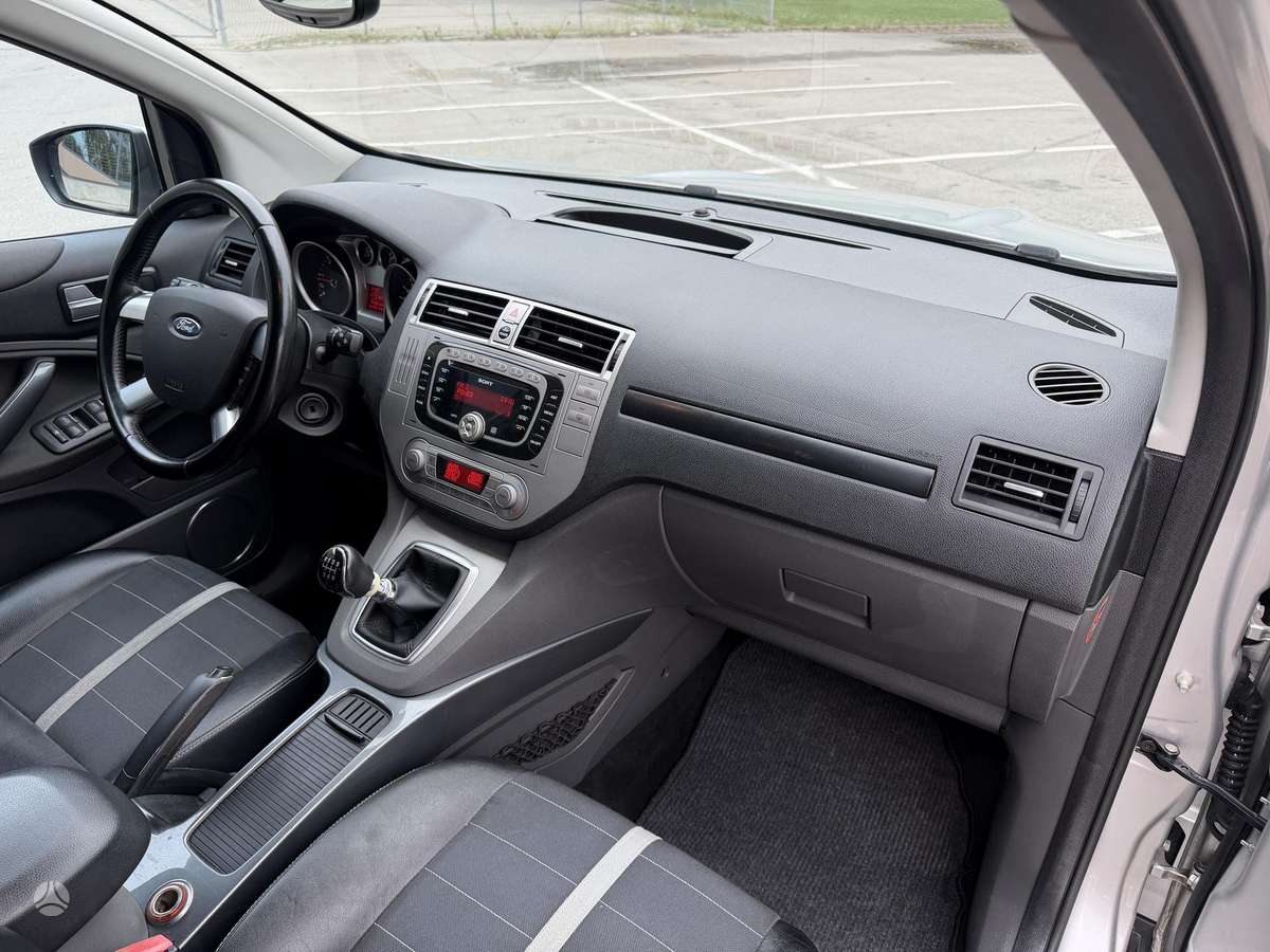 Ford Kuga 2009 — photo 23
