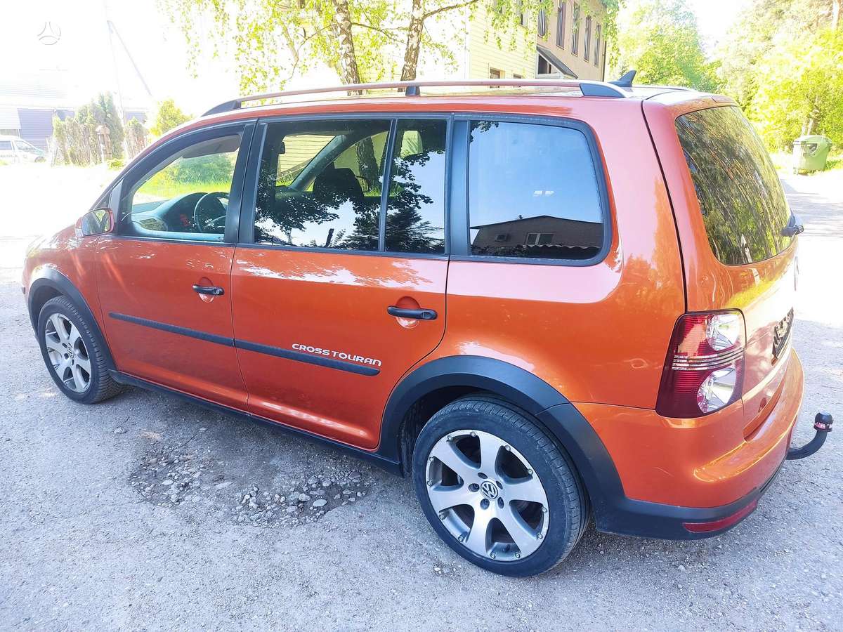 Volkswagen Cross 2007 — rear view