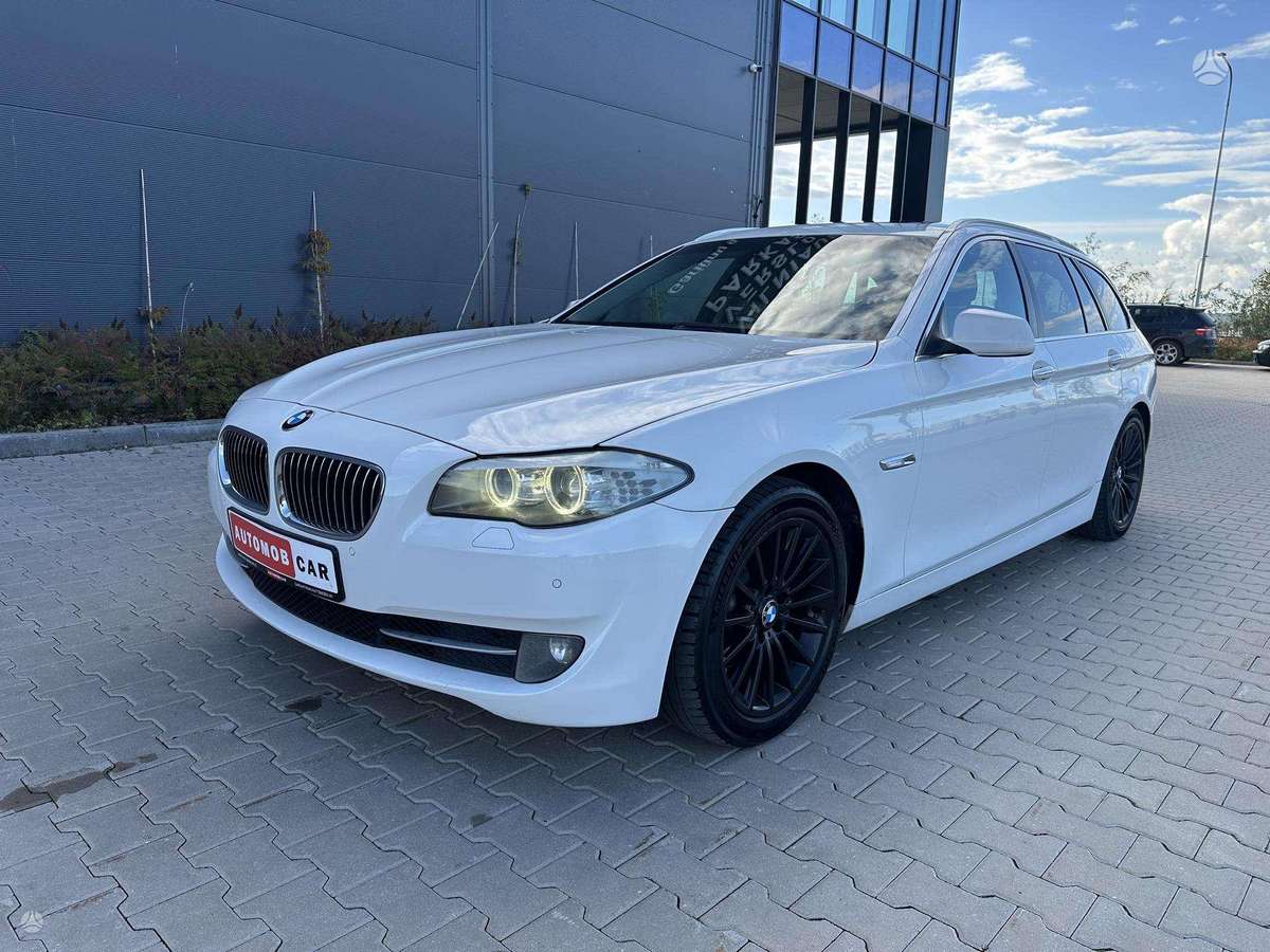 BMW 520 2013 — photo 12