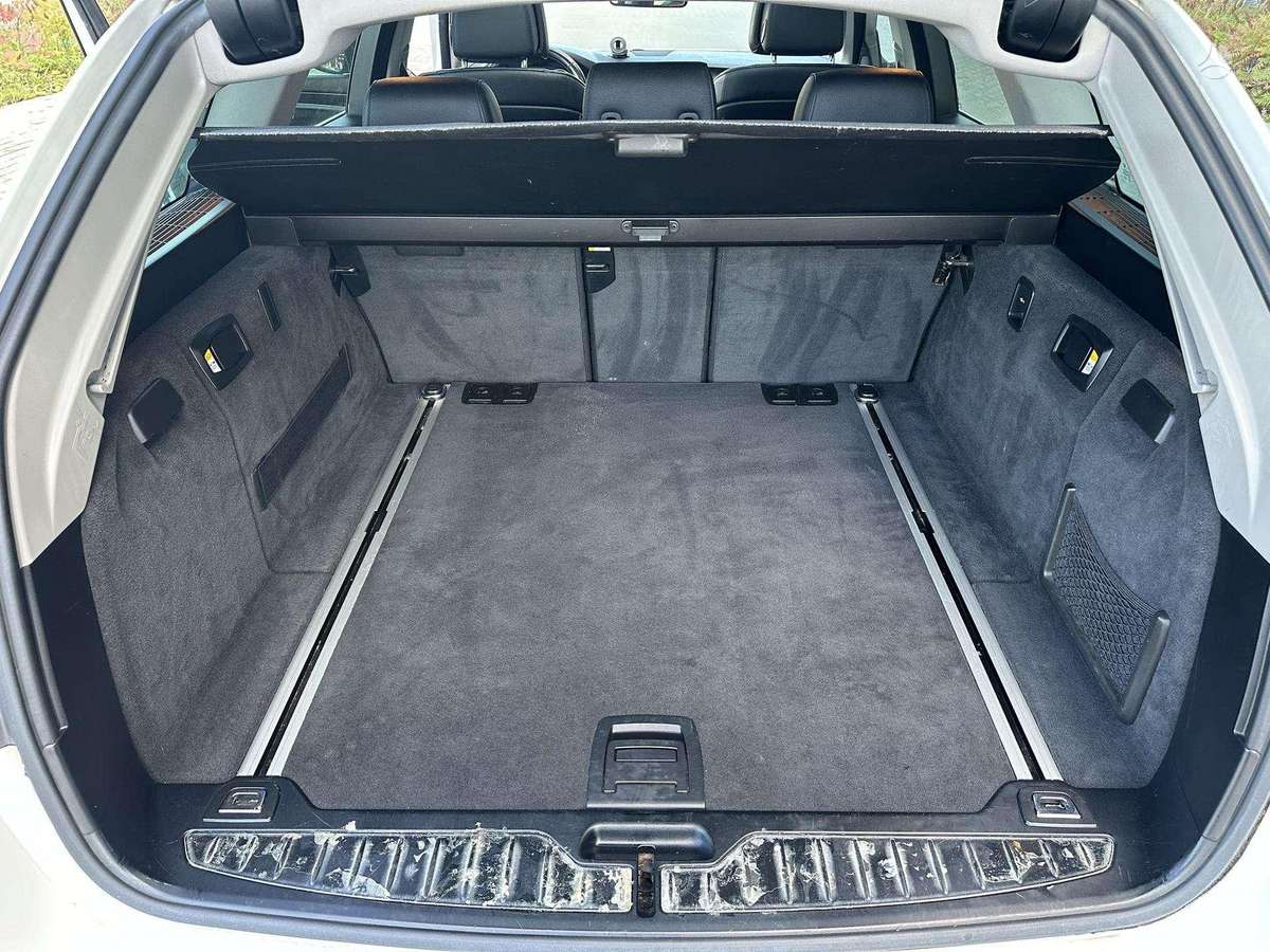 BMW 520 2013 — photo 14