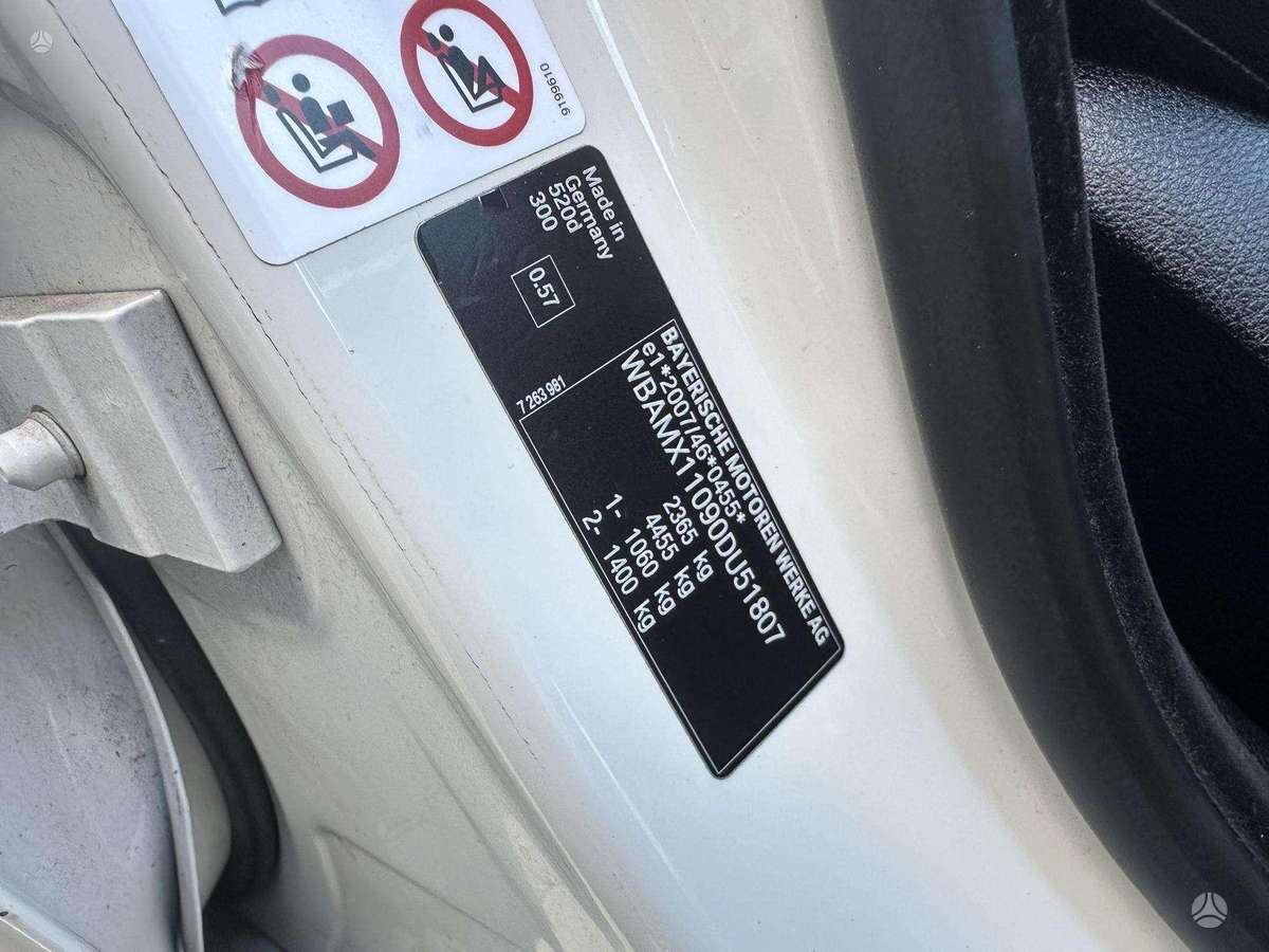 BMW 520 2013 — photo 26