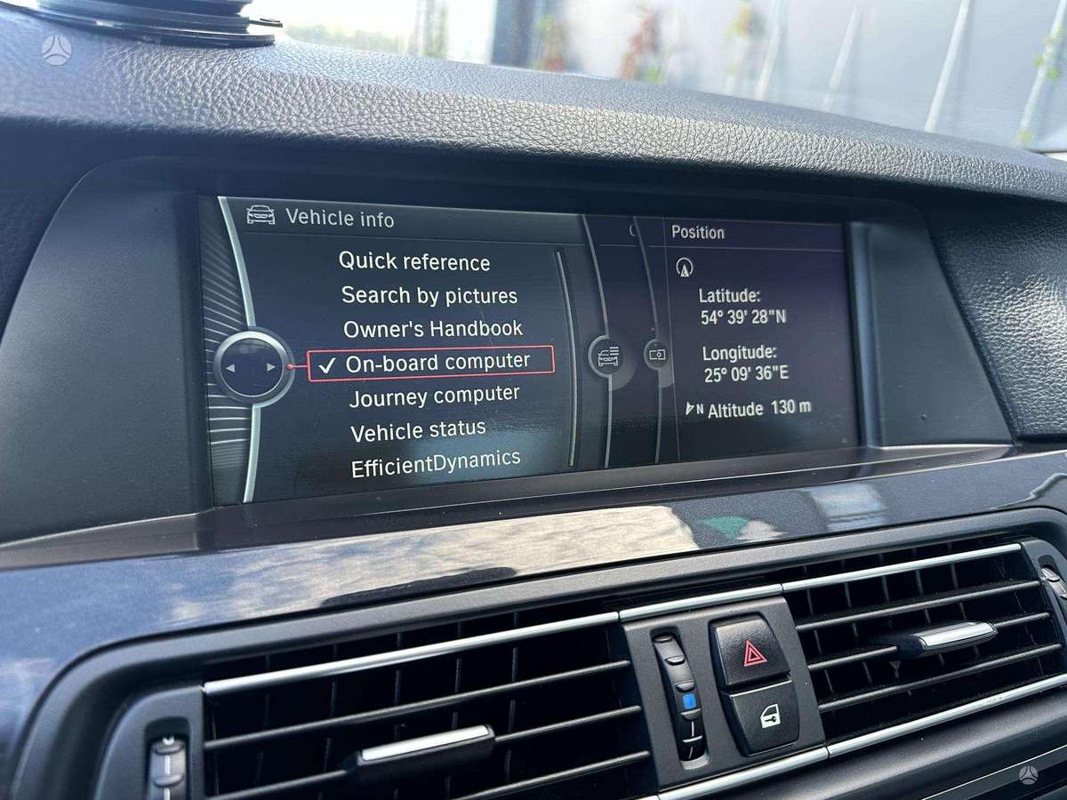 BMW 520 2013 — photo 33