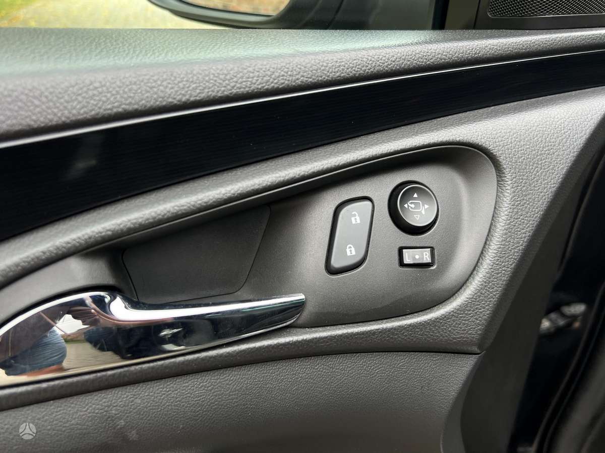 Opel Insignia 2014 — photo 25