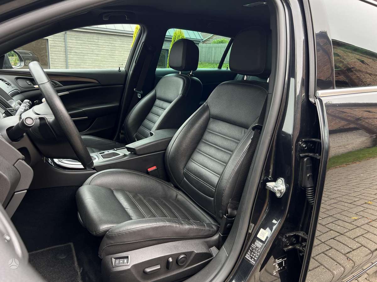 Opel Insignia 2014 — photo 26