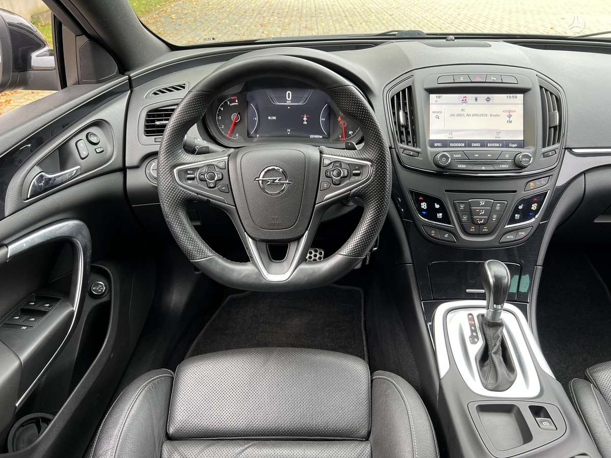 Opel Insignia 2014 — photo 32