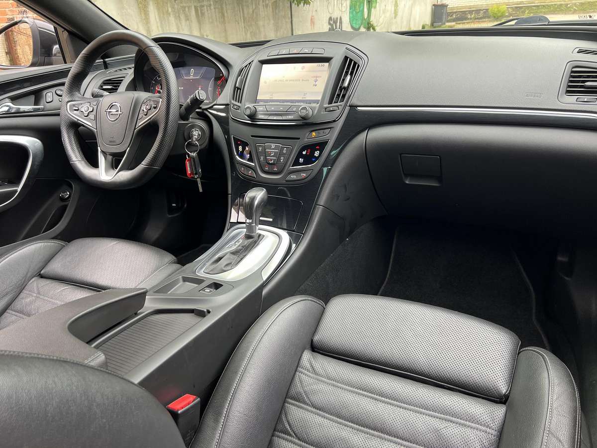 Opel Insignia 2014 — photo 36
