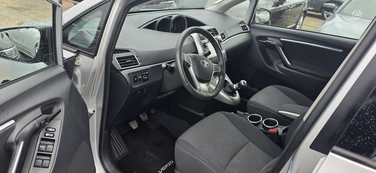 Toyota Verso 2014 — photo 8