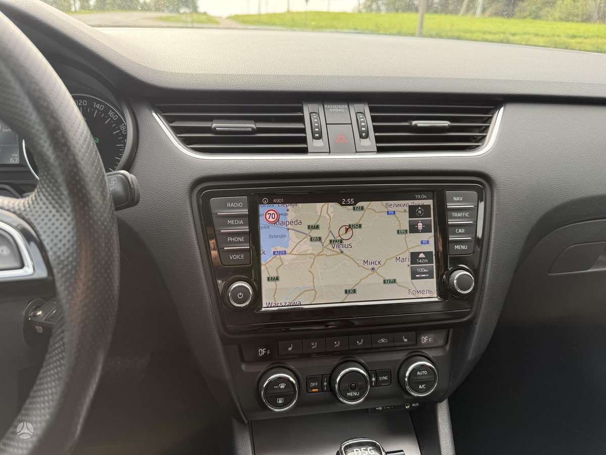 Skoda Octavia 2015 — фото 12