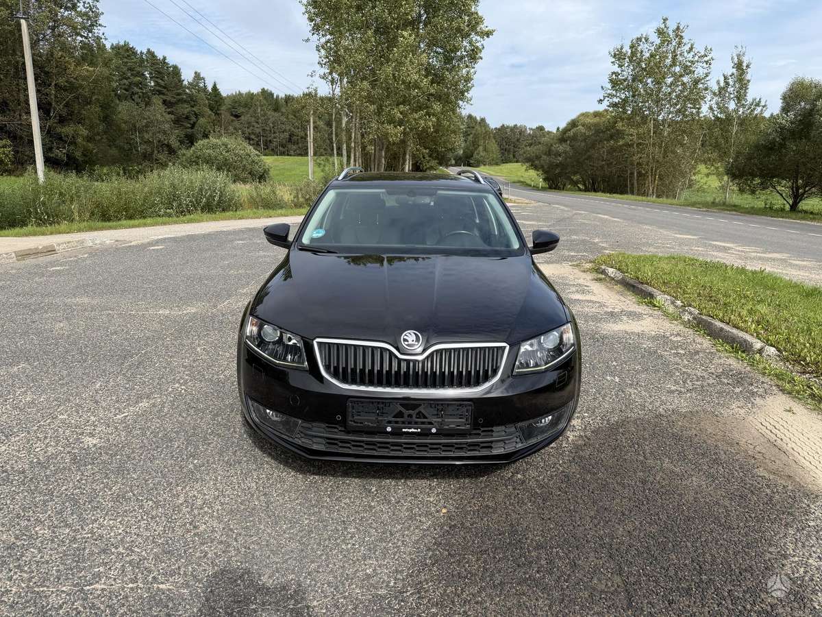 Skoda Octavia 2015 — вигляд ззаду