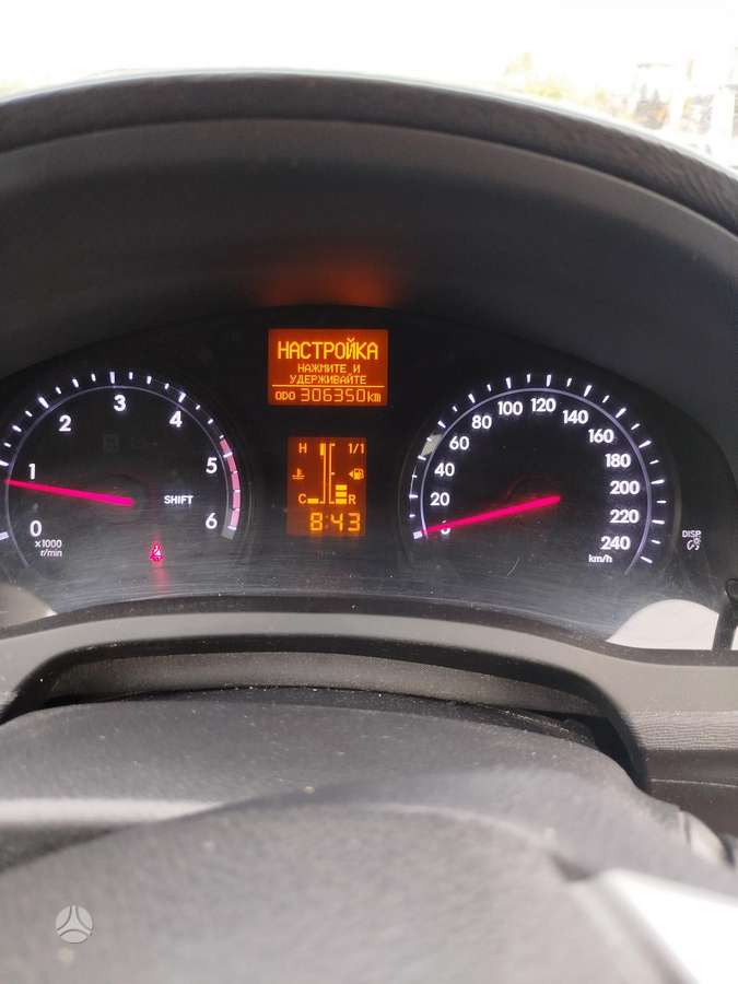 Toyota Avensis 2012 — photo 5