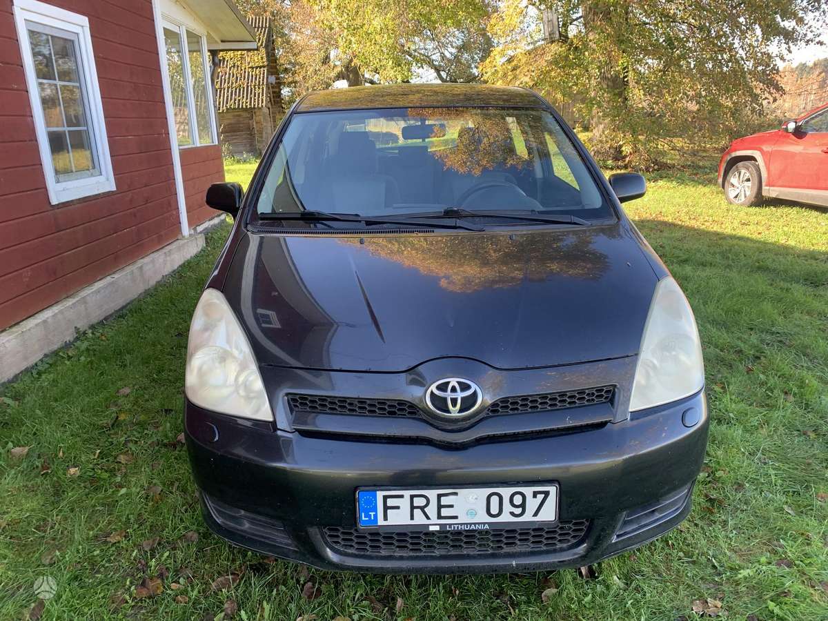 Toyota Corolla 2005 — двигун 1995 cm³, 116 HP (85kW)