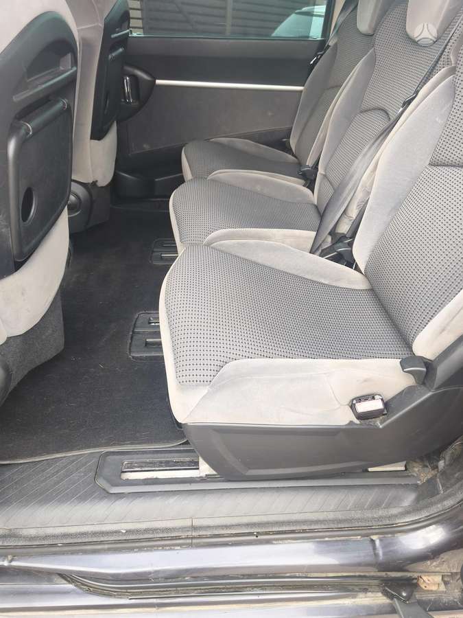Peugeot 807 2010 — photo 9