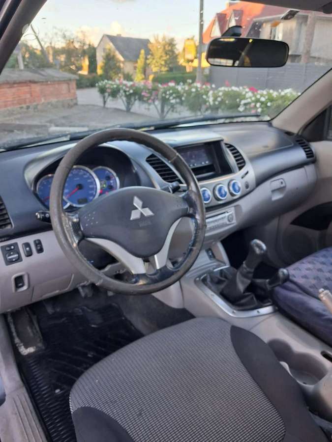 Mitsubishi L200 2006 — photo 13