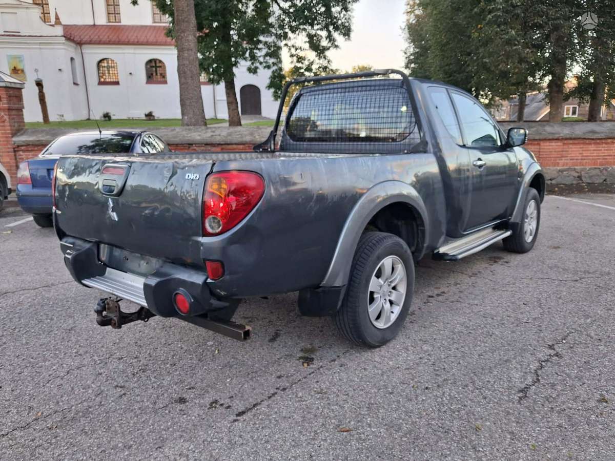 Mitsubishi L200 2006 — photo 5