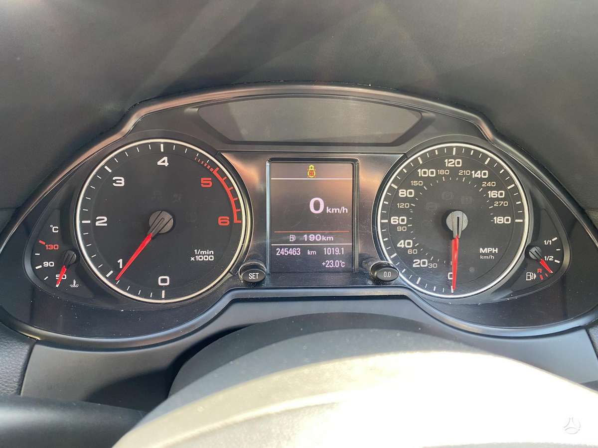Audi Q5 2011 — photo 14