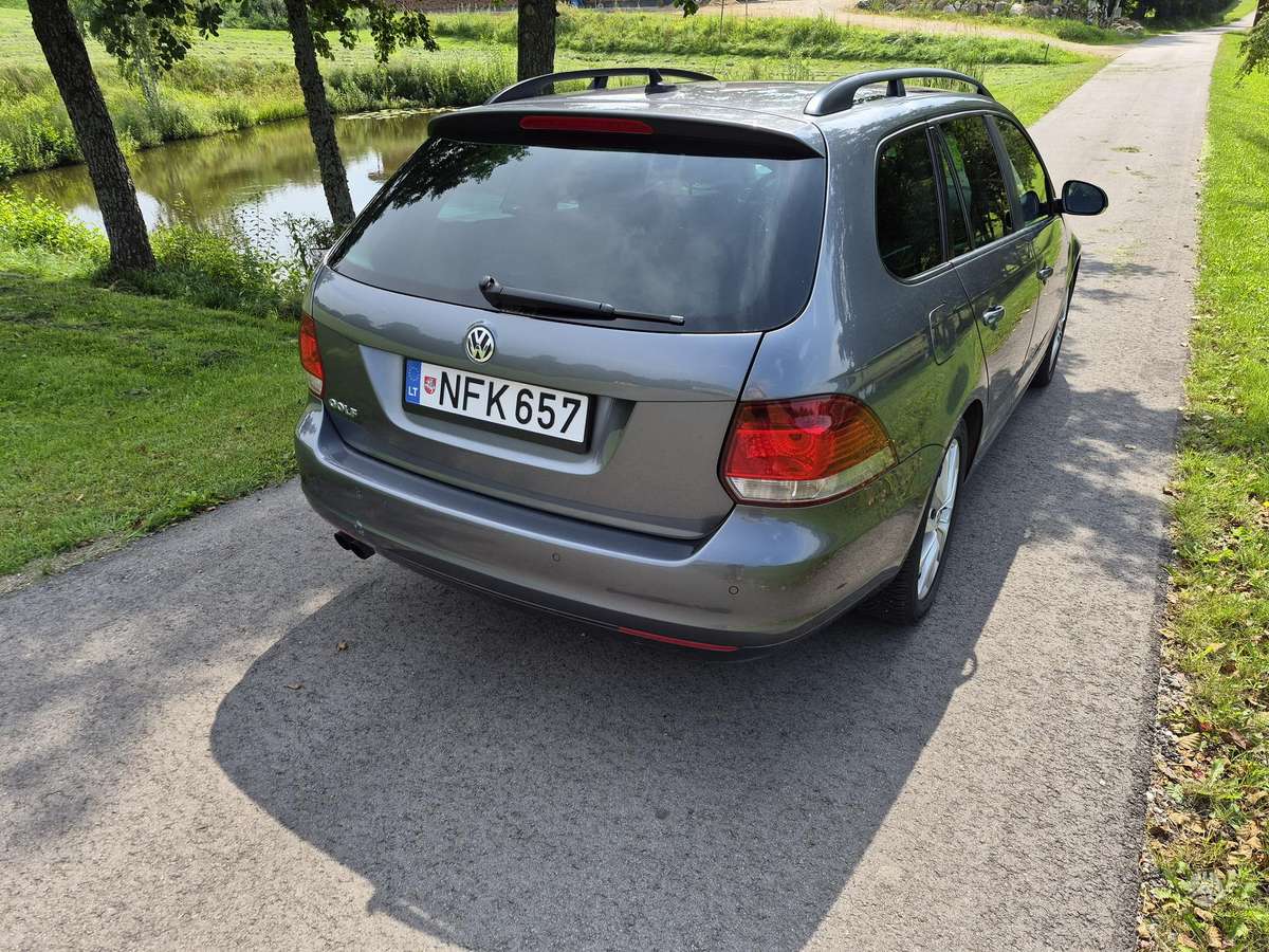 Volkswagen Golf 2012 — engine 1968 cm³, 140 HP (103kW)