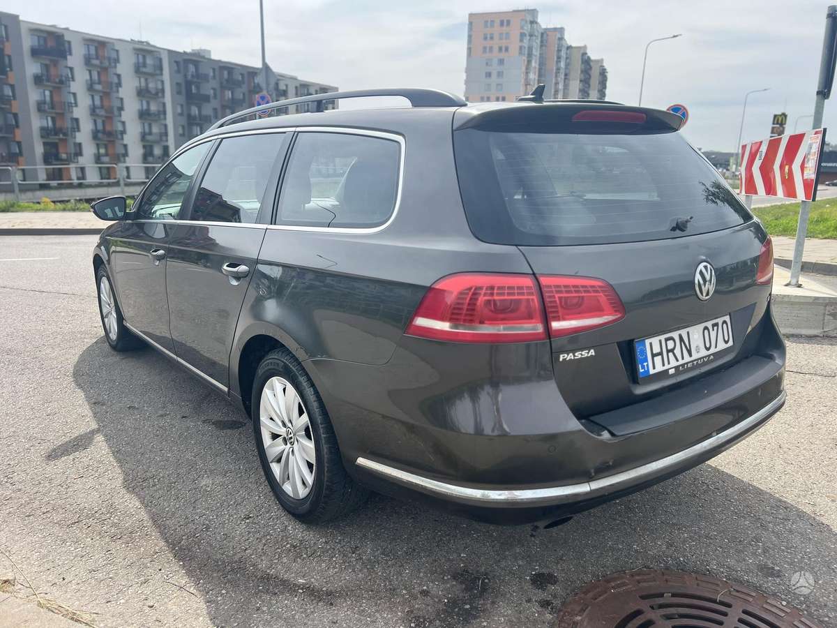 Volkswagen Passat 2012 — photo 5