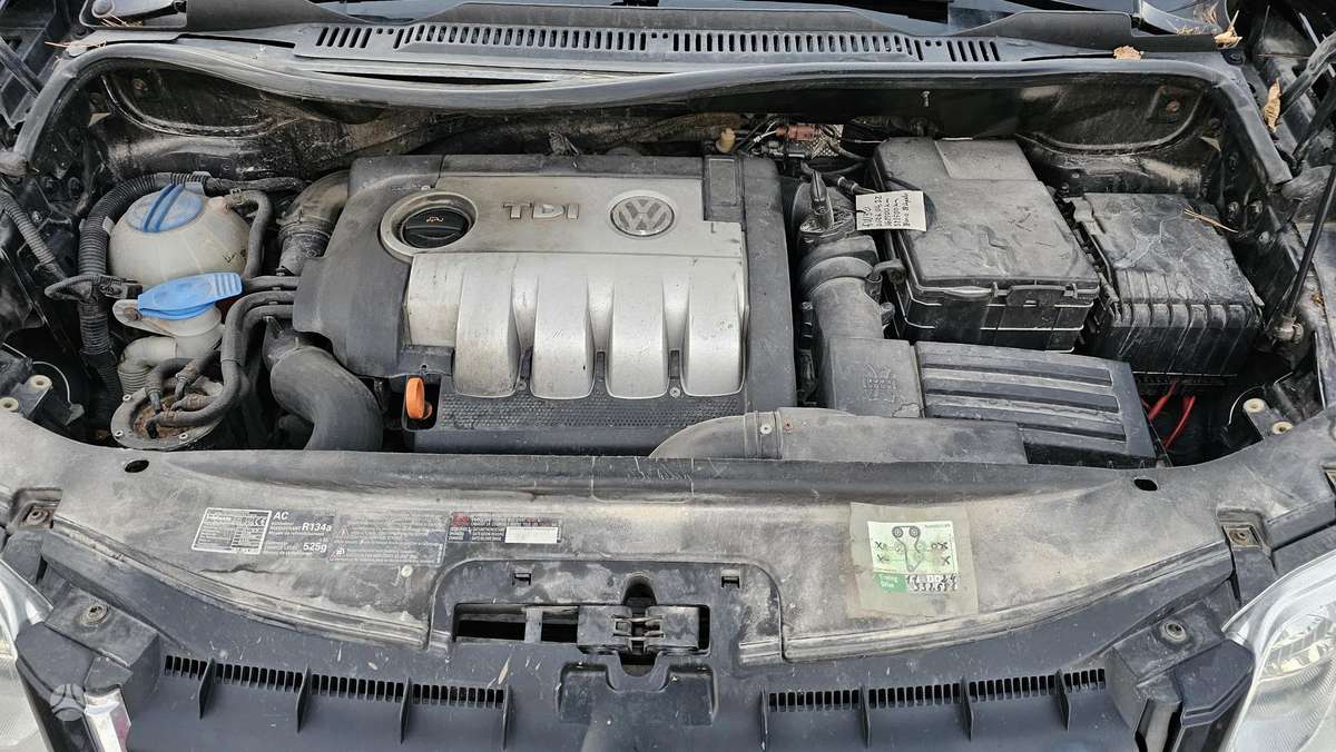 Volkswagen Touran 2005 — photo 6