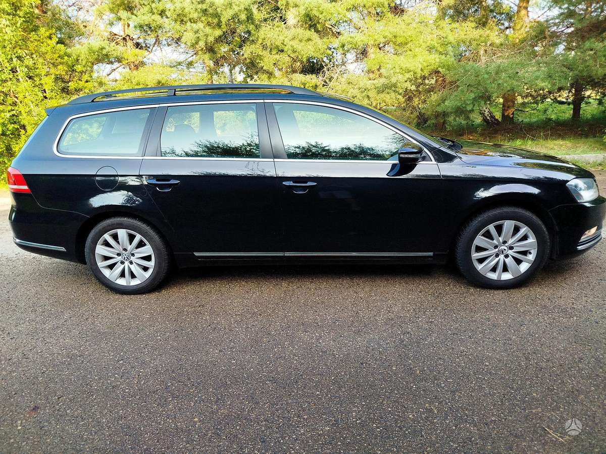 Volkswagen Passat 2011 — engine 1598 cm³, 105 HP (77kW)
