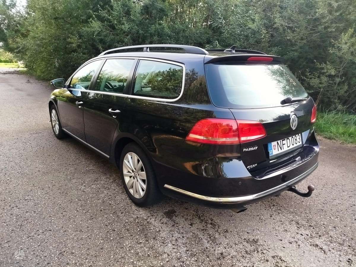 Volkswagen Passat 2011 — photo 7