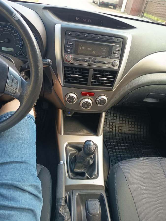 Subaru Forester 2009 — photo 8