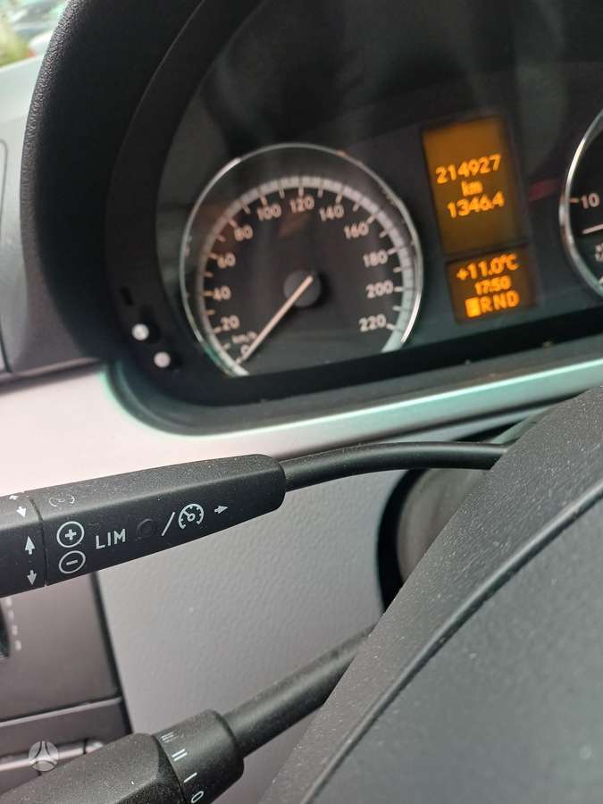 Mercedes-Benz Viano 2007 — photo 12