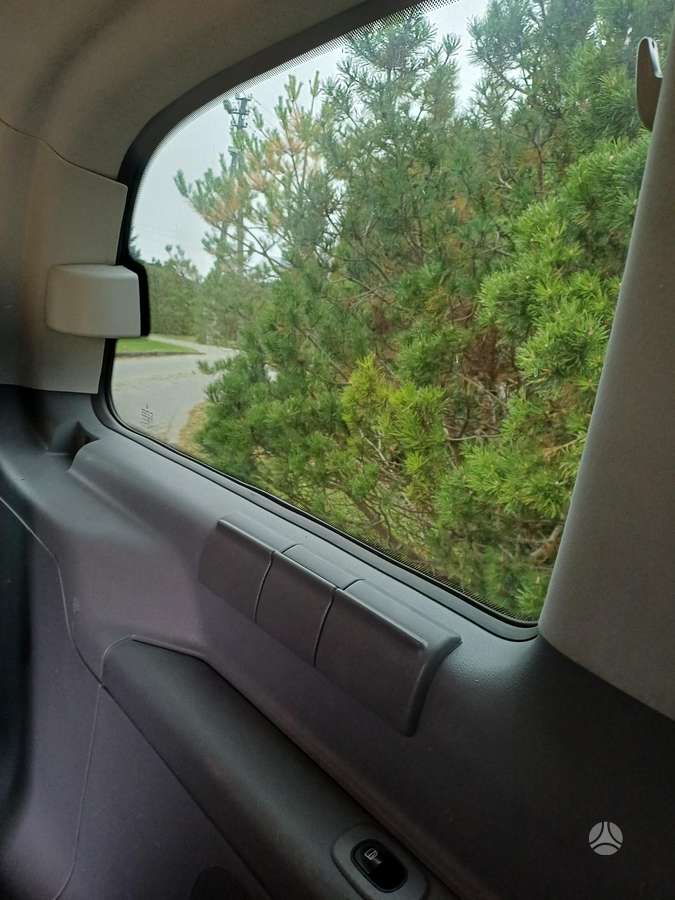Mercedes-Benz Viano 2007 — photo 18