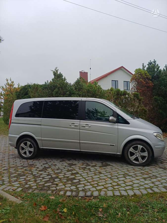 Mercedes-Benz Viano 2007 — rear view
