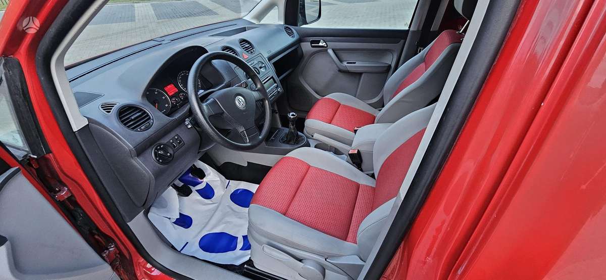 Volkswagen Caddy 2010 — photo 10