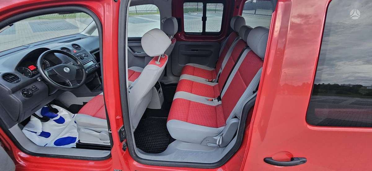 Volkswagen Caddy 2010 — photo 12