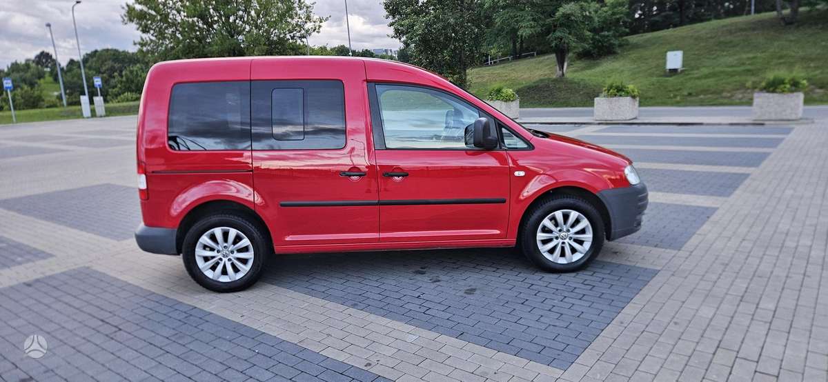 Volkswagen Caddy 2010 — interior